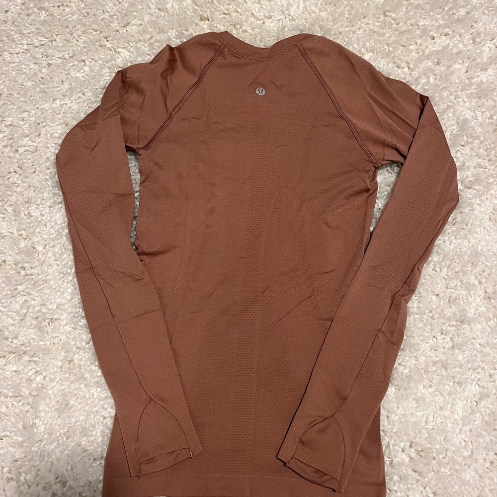 Lululemon Swiftly Tech - Picture 2 of 2